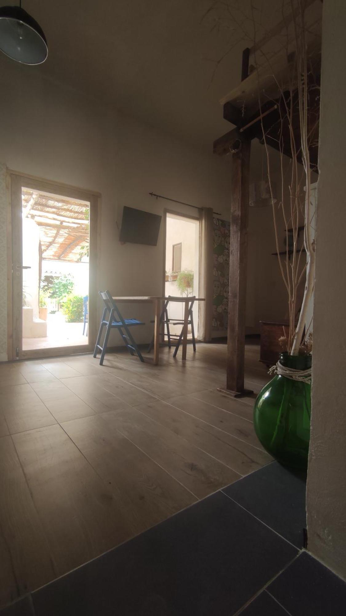Homestay Amelie House *
